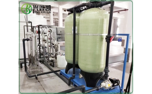 軟水器樹脂的再生頻率對其使用壽命有何影響？-杭州鑫凱